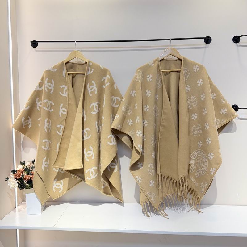 Chanel cloak E081317